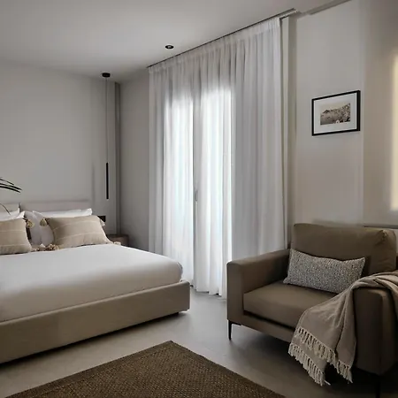 Bond Smart Living Hotel